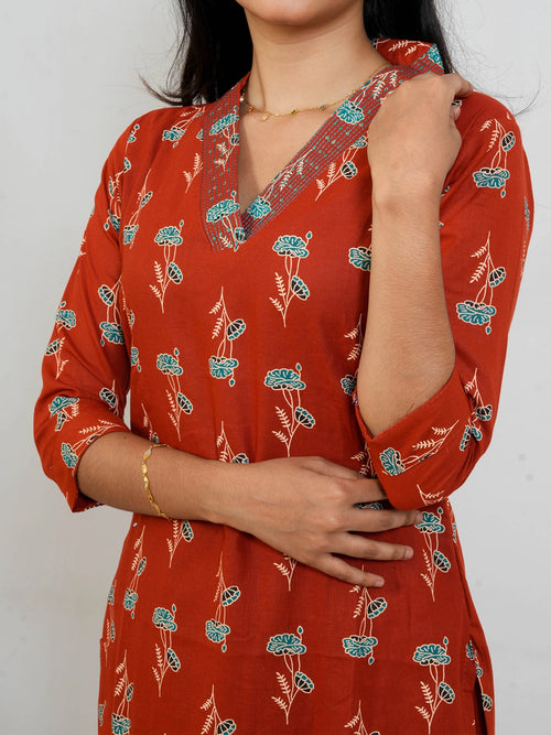 Rust Red Shade Kurti With Pant - view 3