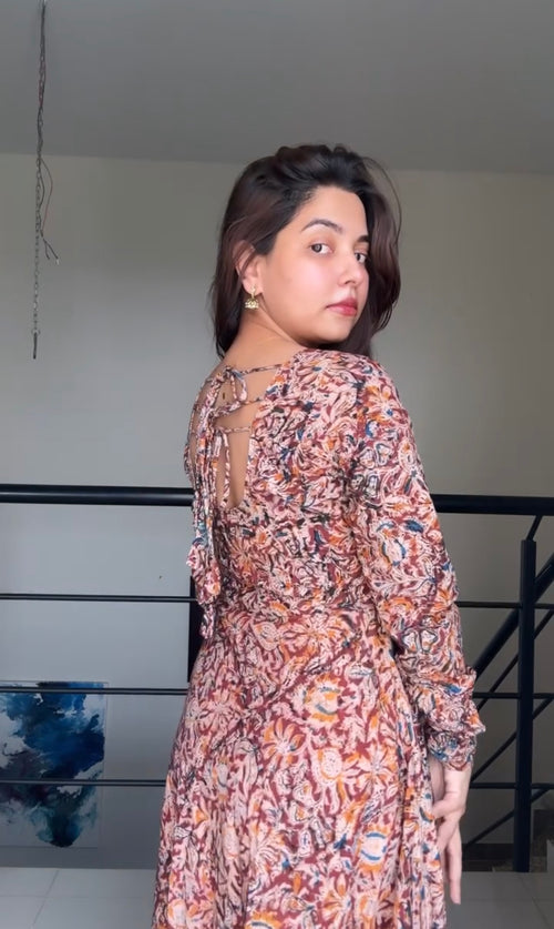 Kalamkari Anarkali back tie-up detail