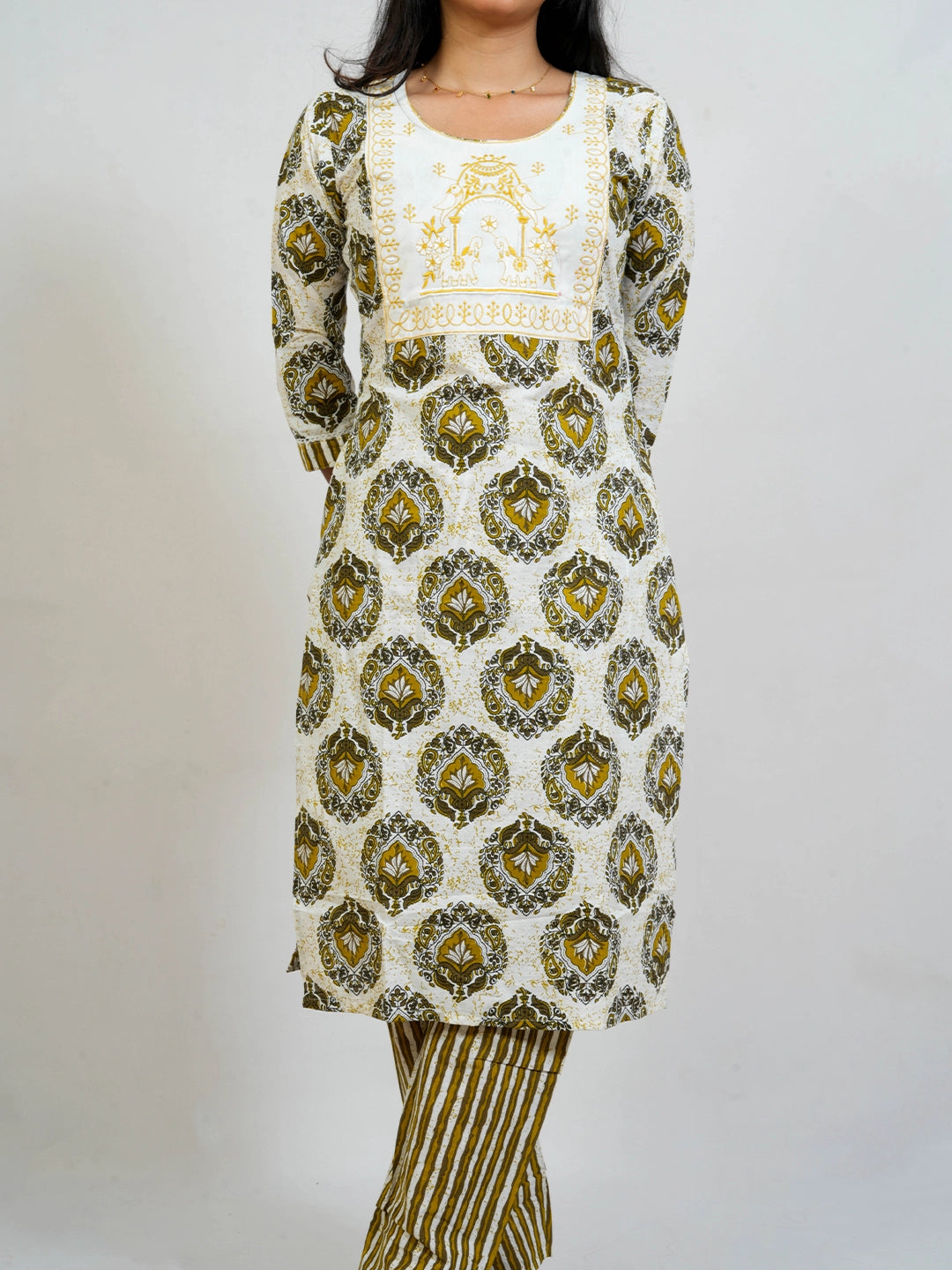 White And Yellow Shade Kurti With Pant - view 5